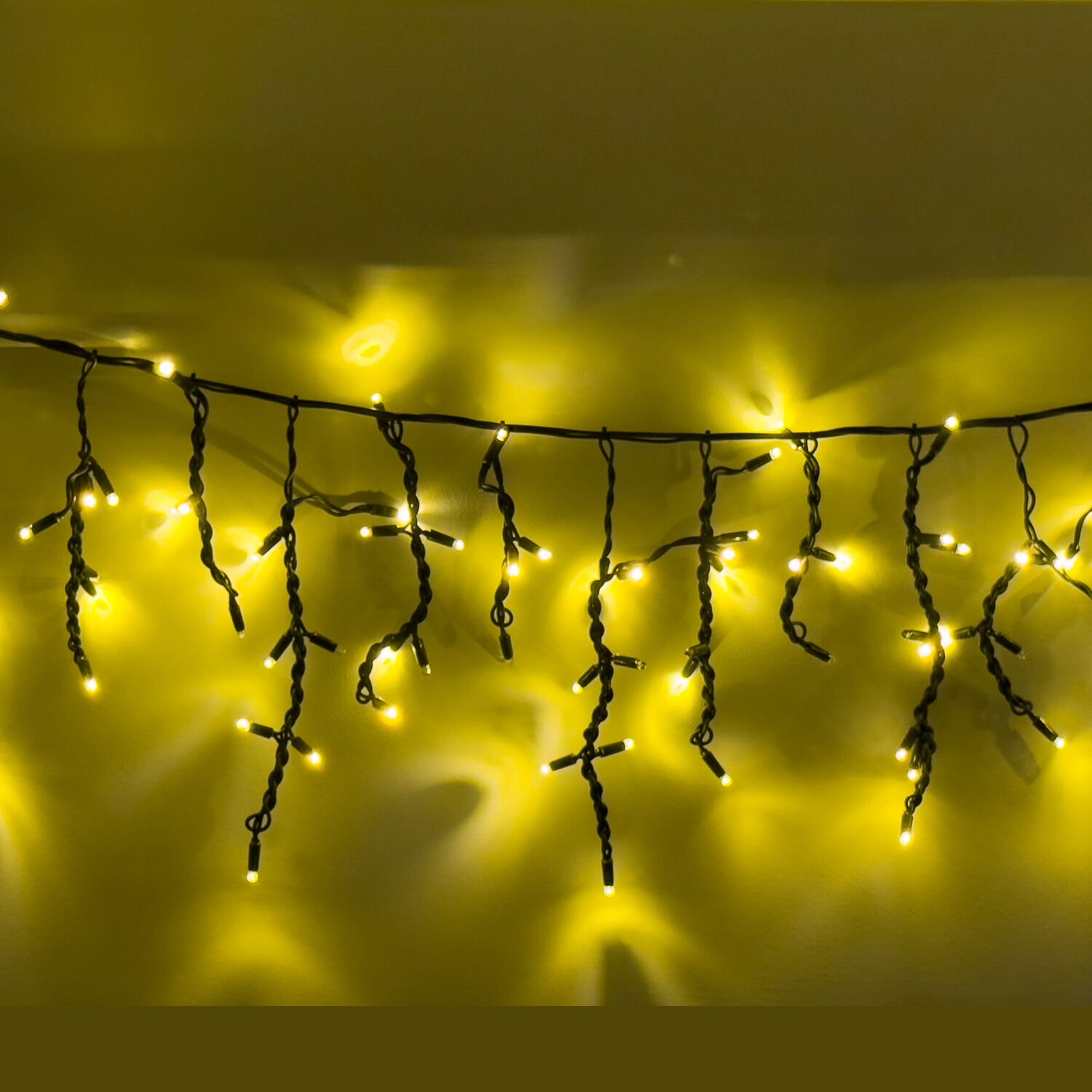 Aydınlatma Dış Mekan Saçak 2 Metre 144 Ledli Yeşil Kablo Eklenebilir Gün Işığı