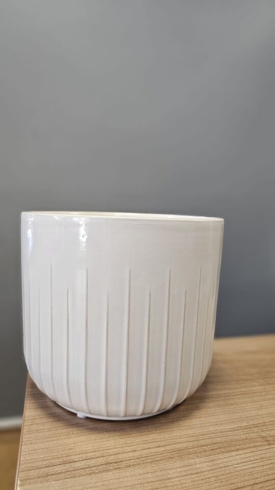 Saksı, Beyaz - Seramik, Büyük, 18x20 cm